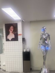 -米娜护肤造型