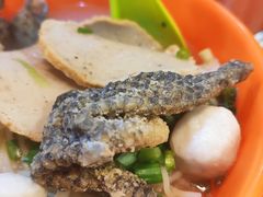 炸鱼皮-富记鱼蛋粉(西村店)