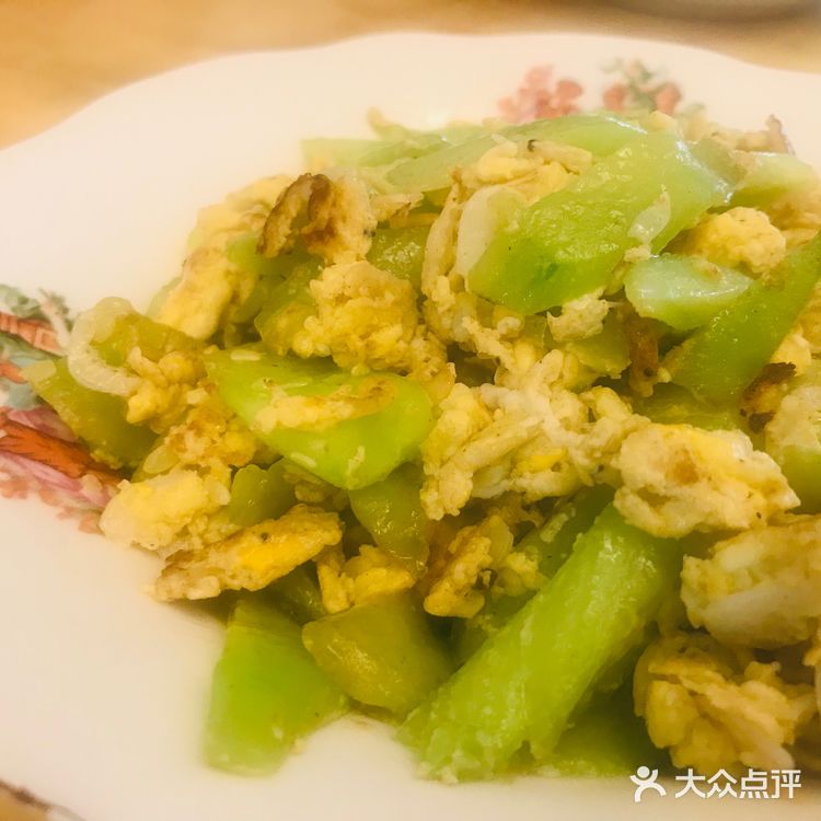 黄瓜鸡蛋炒虾皮，来点虾皮，配点鸡蛋！