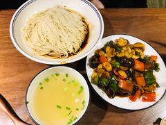 素三鲜-十面春风·江南面馆(崇宁路店)