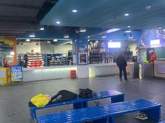 -乔波室内滑雪场