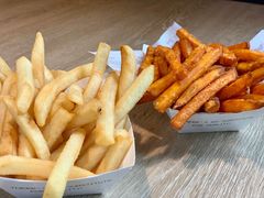 -The Habit Burger Grill 哈比特汉堡(复兴soho店)