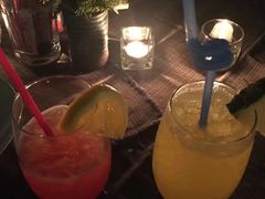 -Chom Cafe and Restaurant