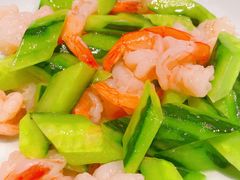 -渝信川菜 · 川味家常菜(财富购物中心店)