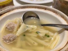 -梅花香里大酒店(郁金香路店)