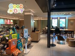 -星巴克臻选(上海中环广场2F店)