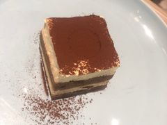 -必胜客(八一店)