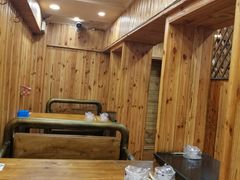 大堂-老东镇啤酒屋海鲜加工·蒸汽海鲜·海鲜烧烤(台东店)