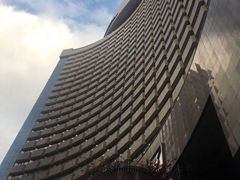 -深圳富苑皇冠假日套房酒店