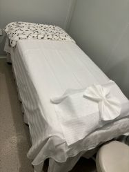 -苑苑vbeauty科技美容SPA