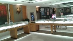 -北京七彩云南翡翠珠宝旗舰店(月坛店)