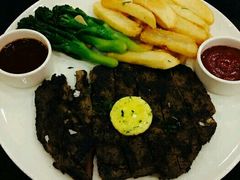 -WOLFGANG PUCK KITCHEN & BAR(迪士尼小镇店)
