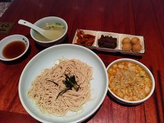 -裕兴记•蟹黄面馆(人民广场店)