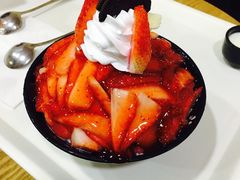 千春草莓雪花冰（…-雪花姐姐(泰华城新天地店)