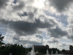 -奕欧来上海购物村停车场