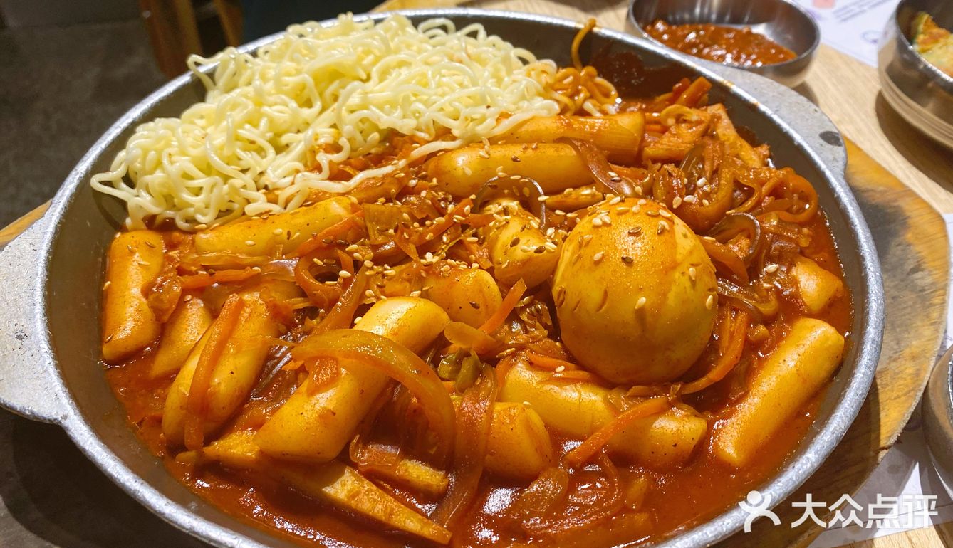 滋滋滋～打卡正宗韩料姜虎东烤肉