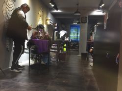 -茶发Salon·烫发染发理发