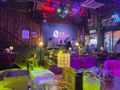 -喜鹊音乐酒馆(西街店)