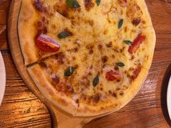 -Luga's 西餐酒吧·bistro(百家湖1912店)