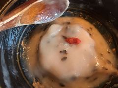 -老牌坊云南鱼豆花火锅(哈西万达店)