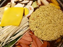 芝士肥牛年糕火锅-Meet Sun韩式大排档(五一广场7MALL店)
