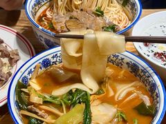 -嘻小北·兰州清汤牛肉面(太平洋森活天地店)