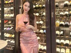 -wineapp葡萄酒餐吧(外滩金融中心店)