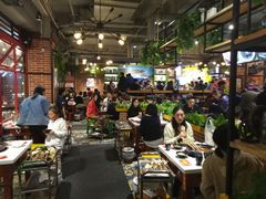 大堂-钢管厂歆瑞源油卤串串香(春熙路太古里店)