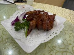 -鹏城人家海鲜酒家·23年老字号(较场尾店)