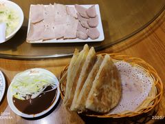 -李连贵熏肉大饼(中街盛京龙城店)