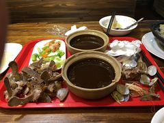 -万和春排骨砂锅米饭(湖北路店)