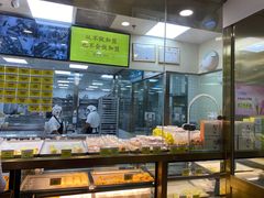 面包甜点陈列柜-鲍师傅糕点(百盛西南商都店)