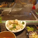 非常适合家人朋友一起聚餐，环境干净整，服务