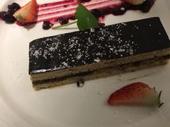 -Erman岩烧牛排(虹桥南丰城店)