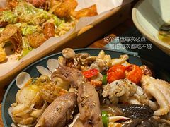 -八月美食小馆(银泰城总店)