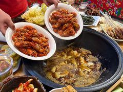 -晨皓祥人民公社铁锅炖菜(西华苑店)