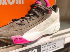 -斯普瑞斯奥特莱斯