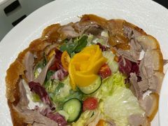 原创红酒鹅肝烤鸭配蔬菜沙拉-3号仓库·创意中国菜(新世界城店)