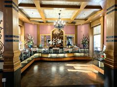 -伏尔加庄园米尼阿久尔餐厅