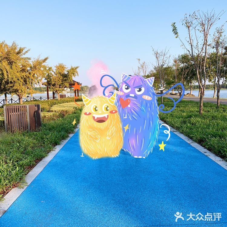 漫步在巴城里的巴解园,阳澄湖畔赏景品蟹