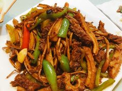 茶树菇炒牛肚儿-鲁西南老厨子·特色鲁菜(经一纬五店)