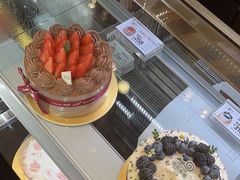 -花花卷卷·鲜食蛋糕(静安久光百货店)