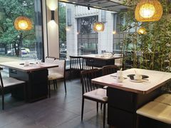 -德林酸菜鱼火锅(南丹店)