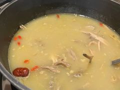-汤宴·参须肚包鸡(南京路店)