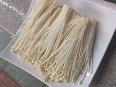 -墨脱石锅椰子鸡•香草鸭•东山羊(大东海店)