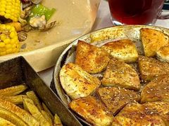 -老东镇啤酒屋海鲜加工·蒸汽海鲜·海鲜烧烤(台东店)