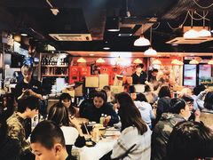 大堂-鲜入围煮花胶鸡海鲜火锅