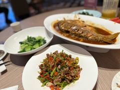 -艳阳天·非遗楚菜(武汉客厅店)