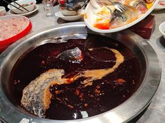 -忘情水鱼头·鲜鱼火锅(滨江中路店)