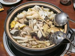 -菌之家·专业纯野生菌火锅·特色炒菌